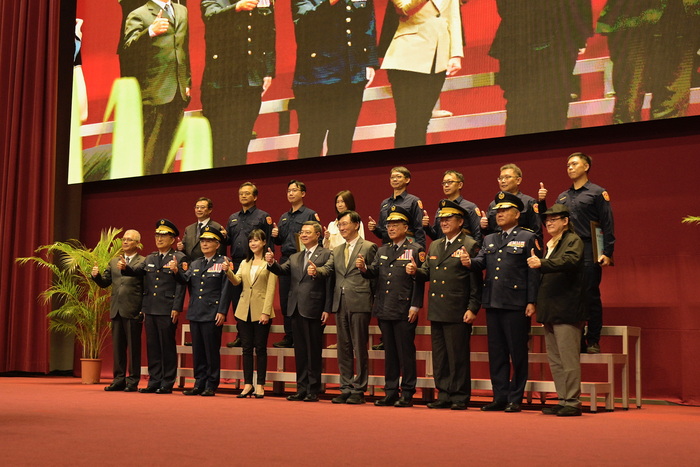 本校於114年10月22日辦理80周年校慶慶祝大會，行政院卓院長、內政部董次長親臨主持。圖片