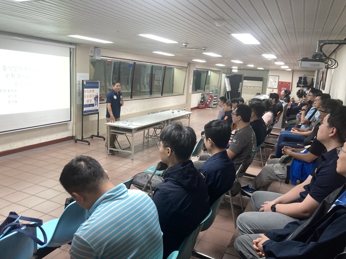 臺灣警察專科學校射擊課程教官暨助教「強化射擊安全操作講習」圖片