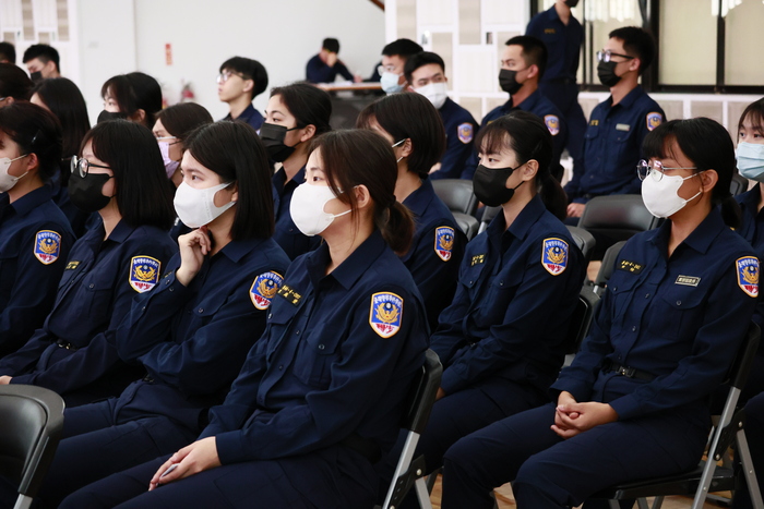 本校115年3月30日訓育活動專題演講，由蔡德暐心理師擔任講座圖片